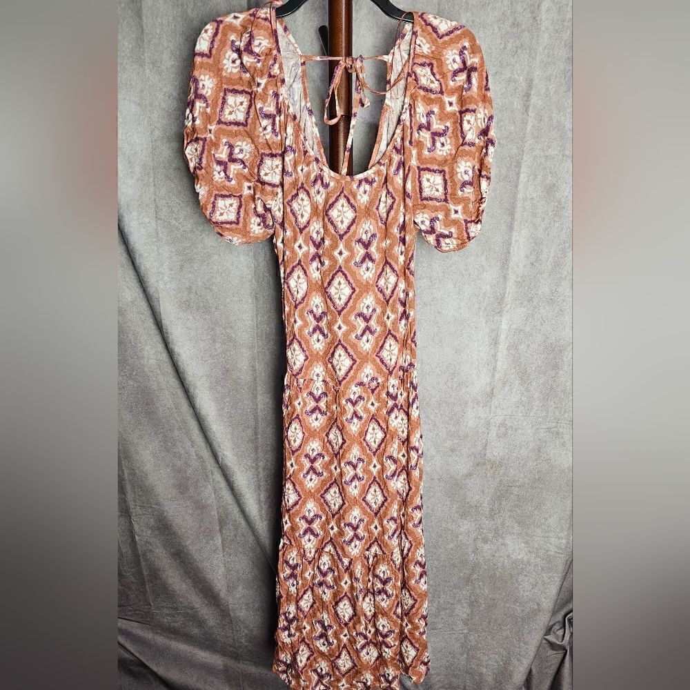 ‎Women's Short Puff Sleeves Tiered A-Line Dress Small